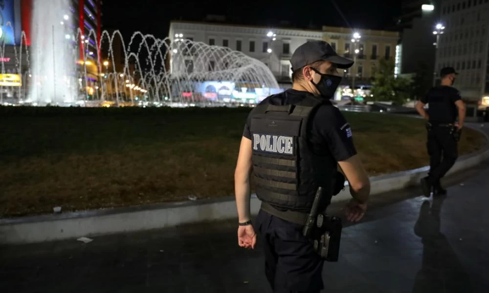 Έρχονται νέα μέτρα; Προς απαγόρευση κυκλοφορίας εκτός νομού;